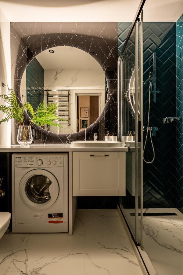 Emerald Lux Apartment. LiveInLviv Extérieur photo